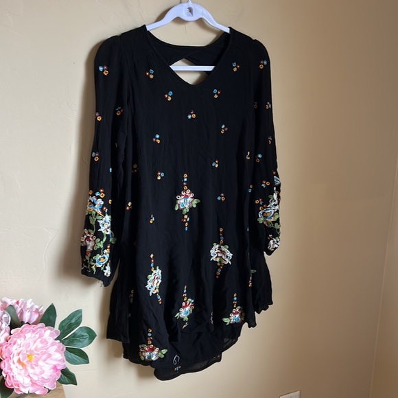 Free People Oxford Embroidered Dresd - Picture 3 of 6